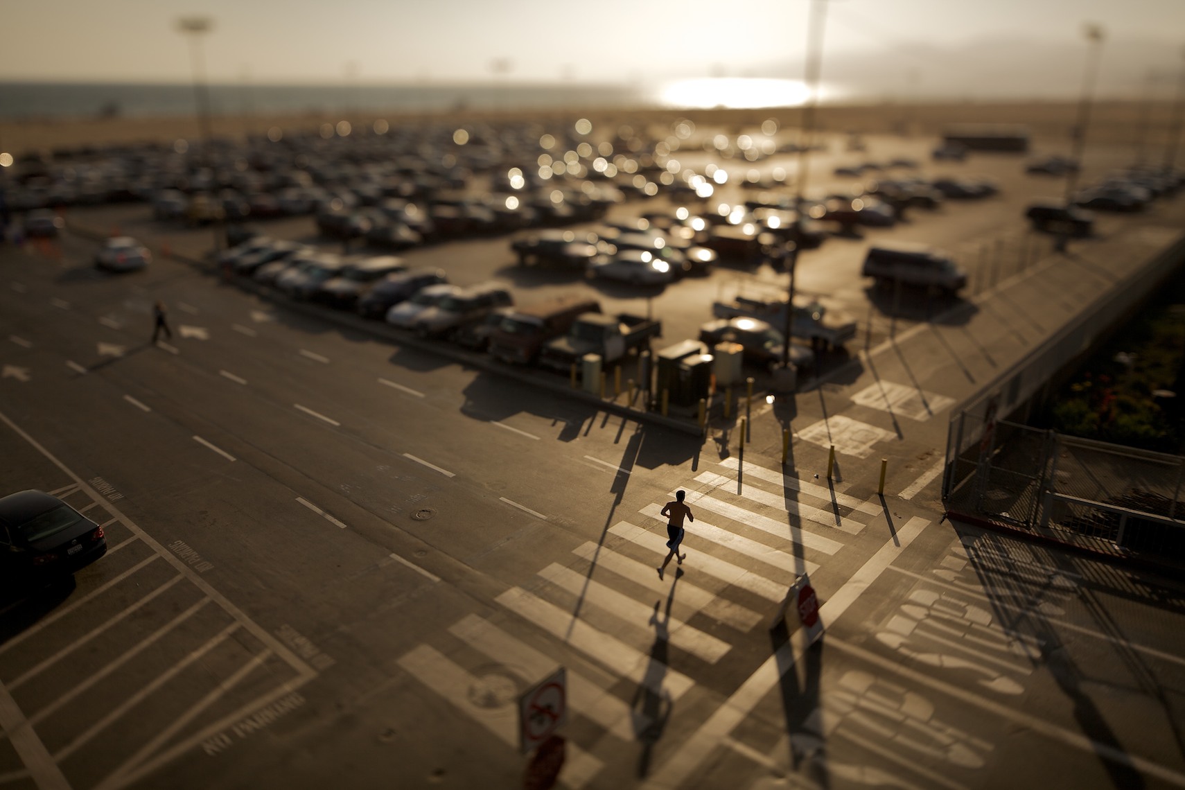 Santa Monica, CA (Laforet Santa Monica Runner Tilt-Shift 02)