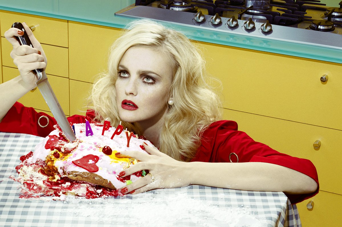 Miles-Aldridge-photography-oldskull-1