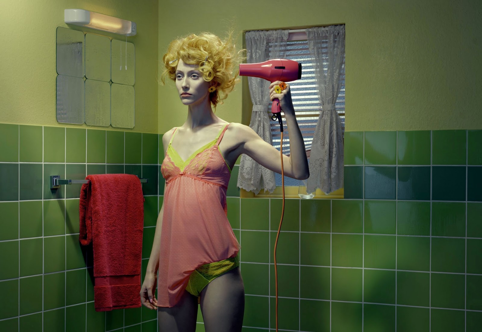 Miles-Aldridge-photography-oldskull-9