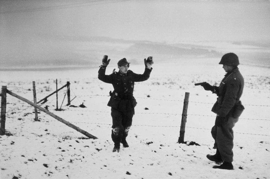 Robert_Capa-fotografia-oldskull-09