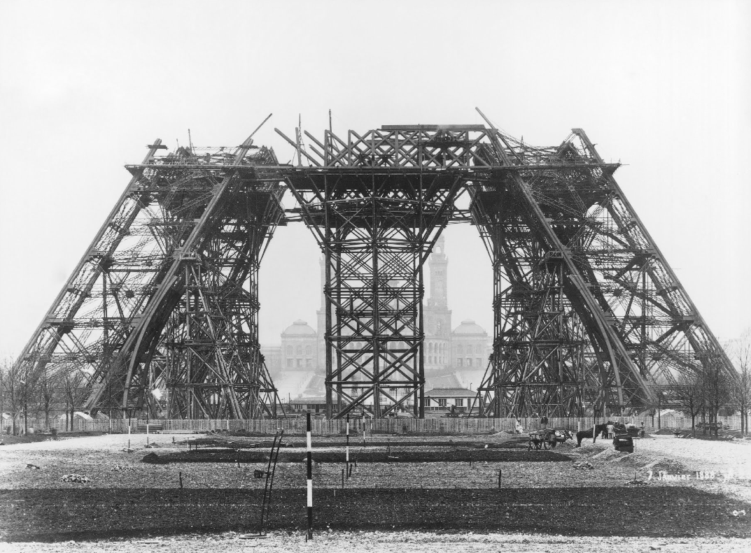 20-imagenes-de-la-construccion-de-la-torre-eiffel-oldskull-11-1