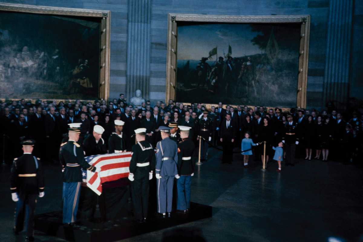 Funeral_Kennedy-photography-oldskull-91