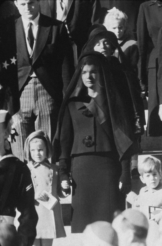 Funeral_Kennedy-photography-oldskull-93