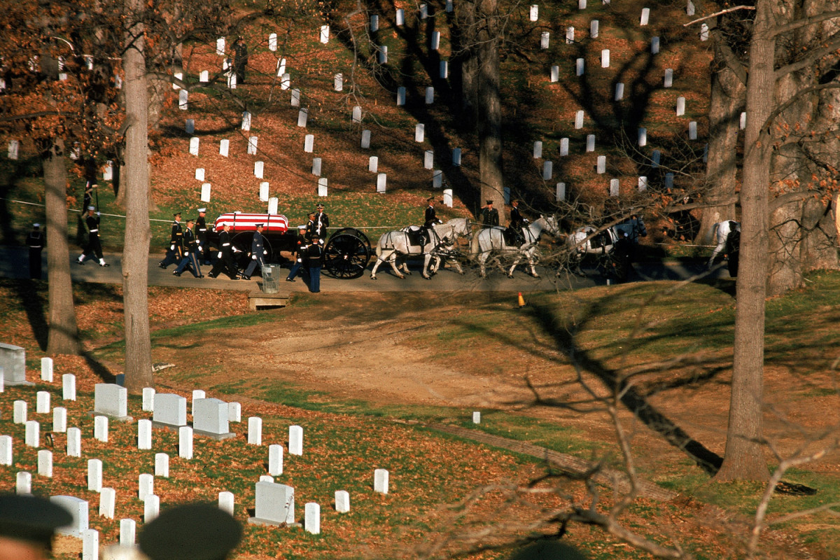 Funeral_Kennedy-photography-oldskull-96