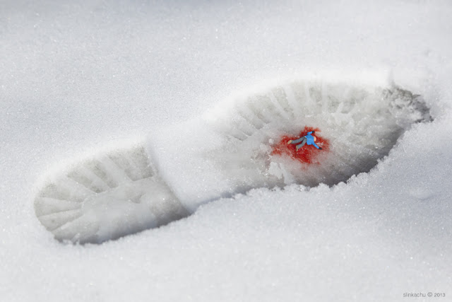 slinkachu-photography-oldskull-7