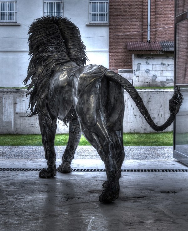 metal-lion-sculpture-oldskull-7