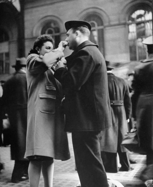 Amor_Verdadero_II_Guerra_mundia-fotografia-oldskull-18