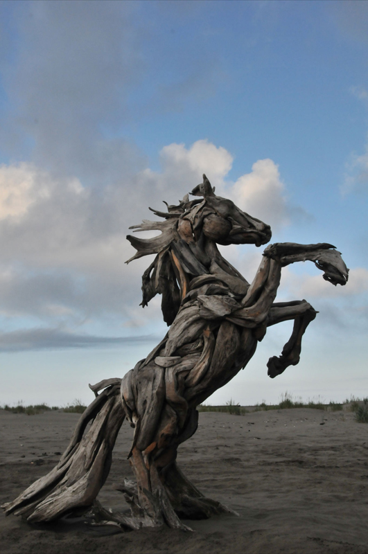 awesome-driftwood-sculptures-jeff-rouitto-oldskull-02