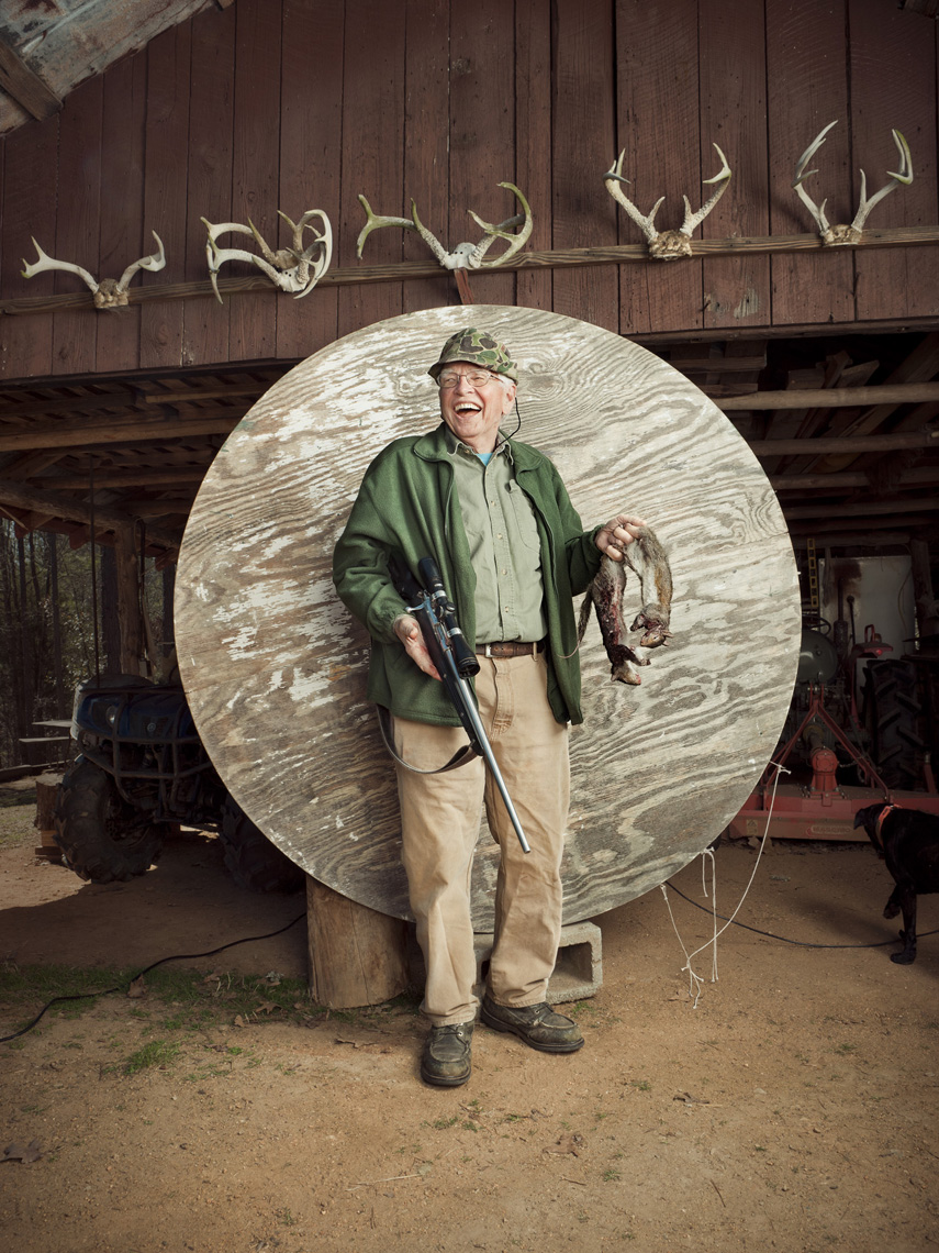 cc2011012 - Mac English & Family for Field & Stream. Squirrel Do