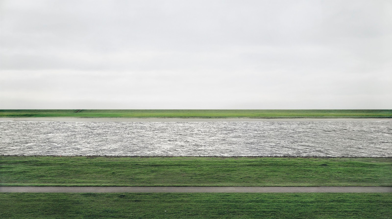 most-expensive-photo-andreas-gursky-the-rhein-1