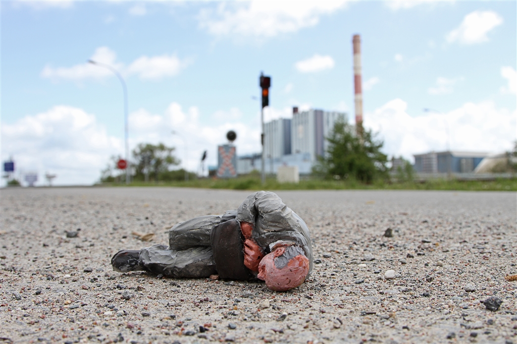 Eclipses de cemento isaac cordal 5