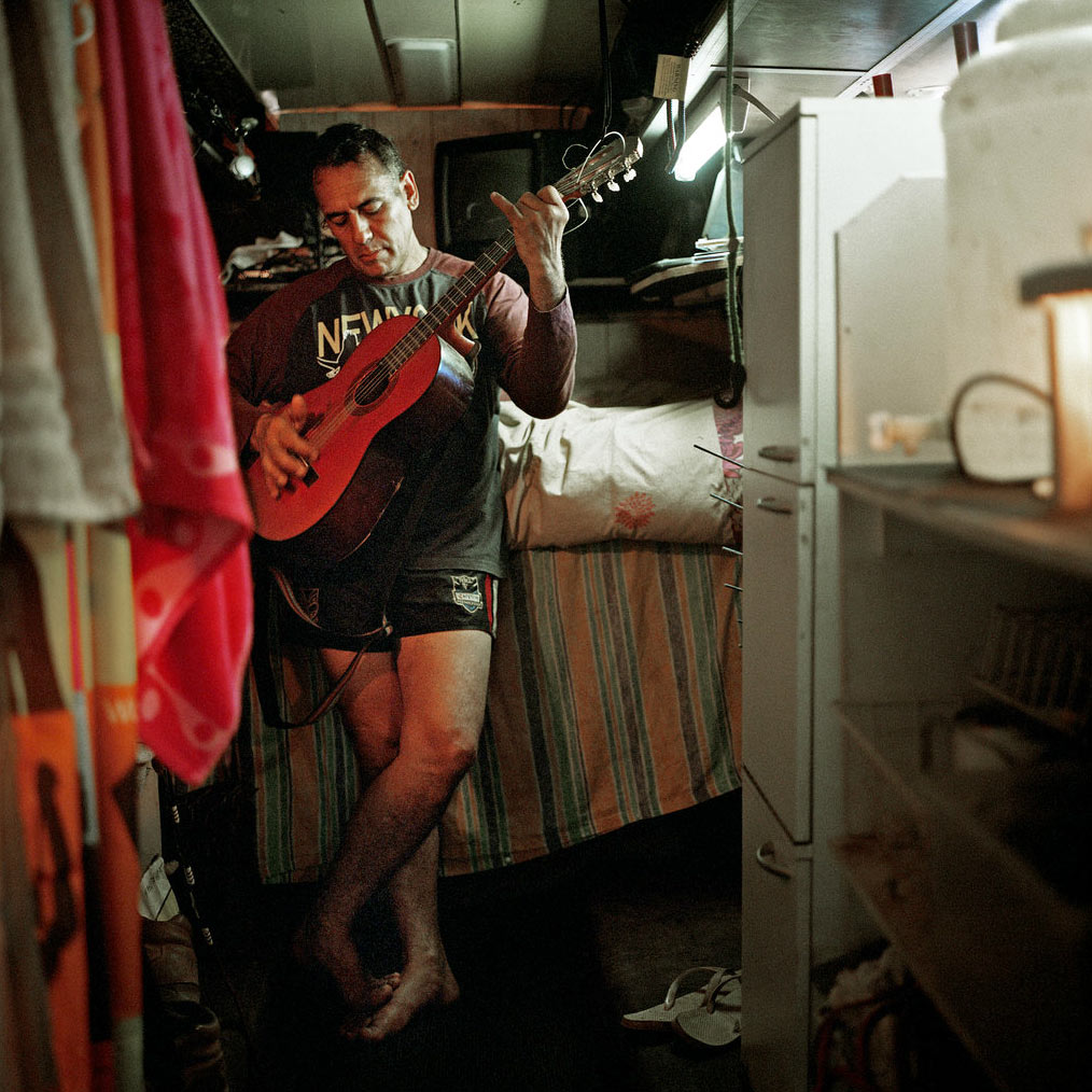 Circus-Tent-Boxers-photography-10