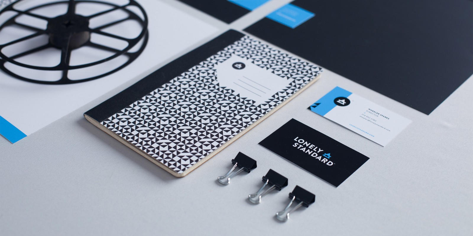 studio mast design 13
