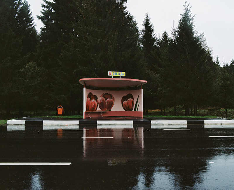 belarus-painting-bus-stops-oldskull-5