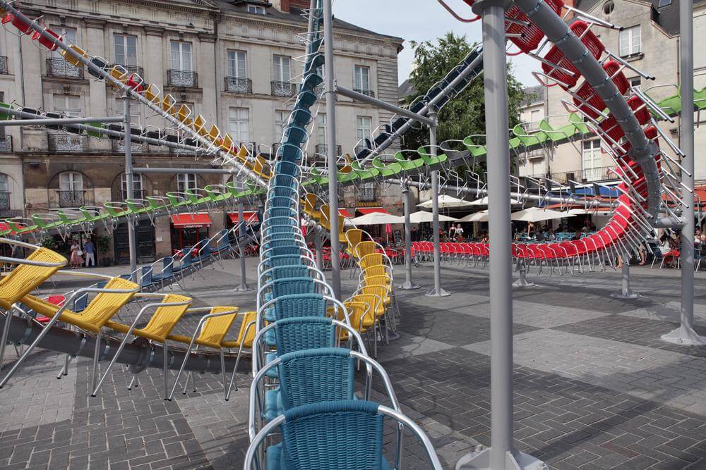 cafe chairs rollercoaster oldskull 2-buena