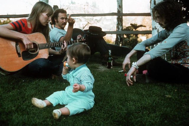 25 Iconic Photos of Rock Stars from the 1960s and 1970s Taken by Henry Diltz (18)