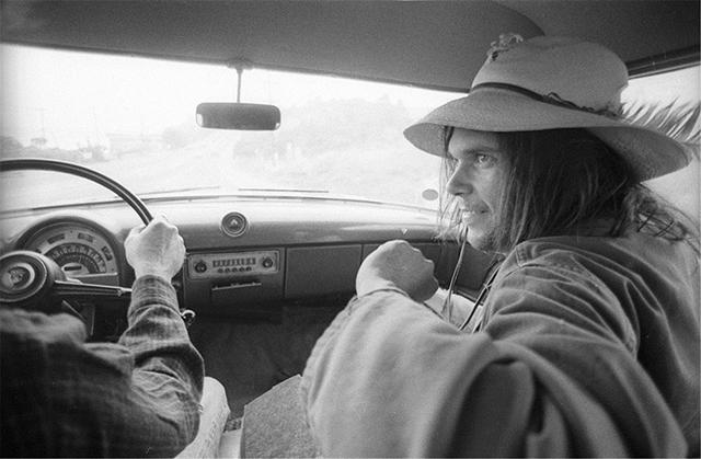 25 Iconic Photos of Rock Stars from the 1960s and 1970s Taken by Henry Diltz (21)