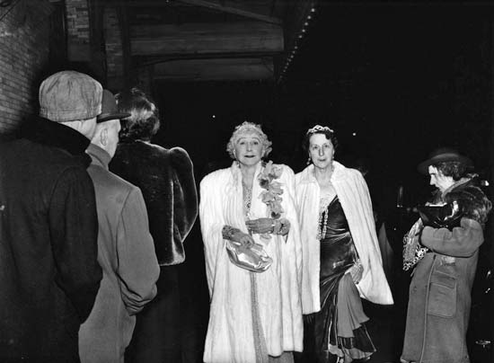 Weegee-fotografia-oldskull-16