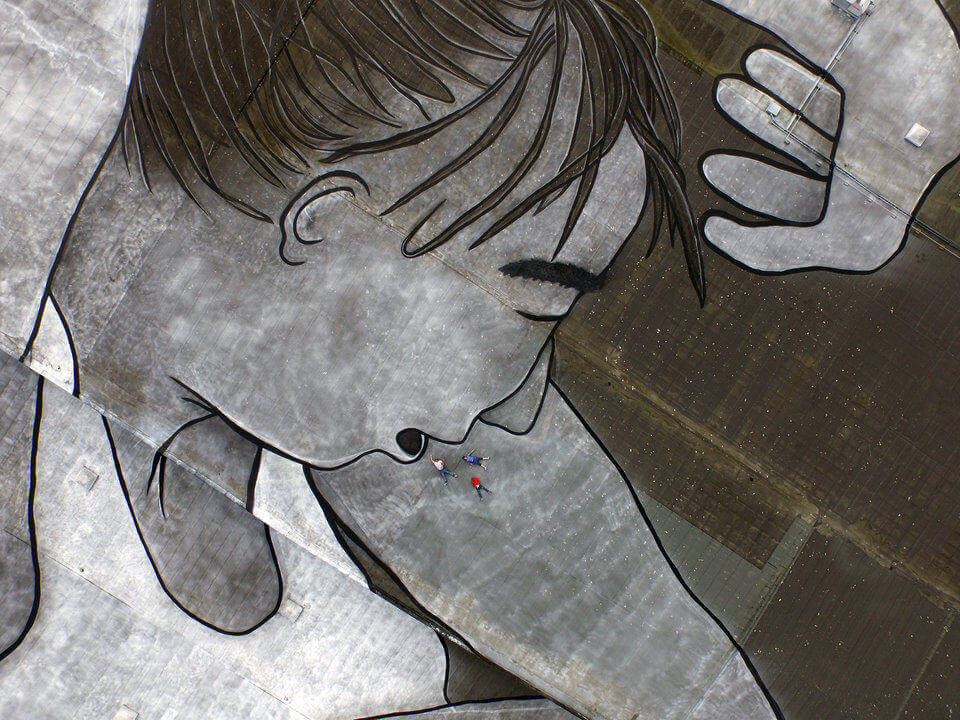 ella & pitr world largets mural 6