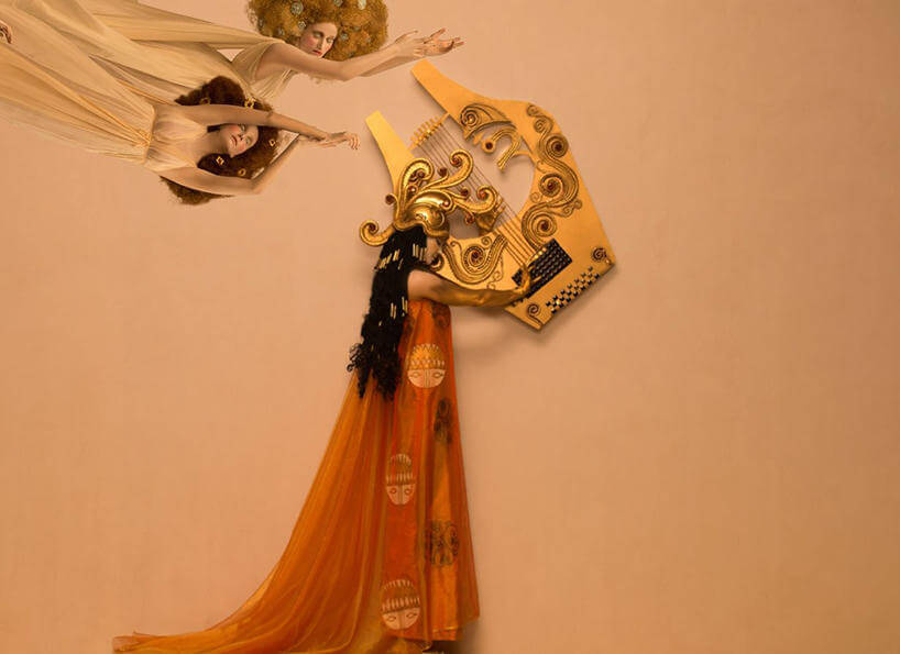 inge-prader-life-ball-gustav-klimt-paintings-6