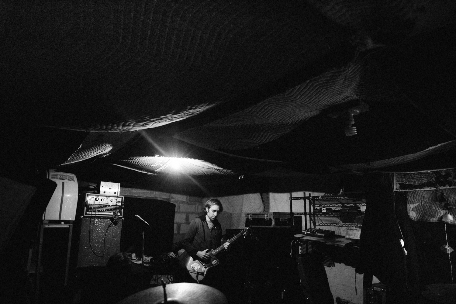 Second to last practise of A Place To Bury Strangers at Death By Audio