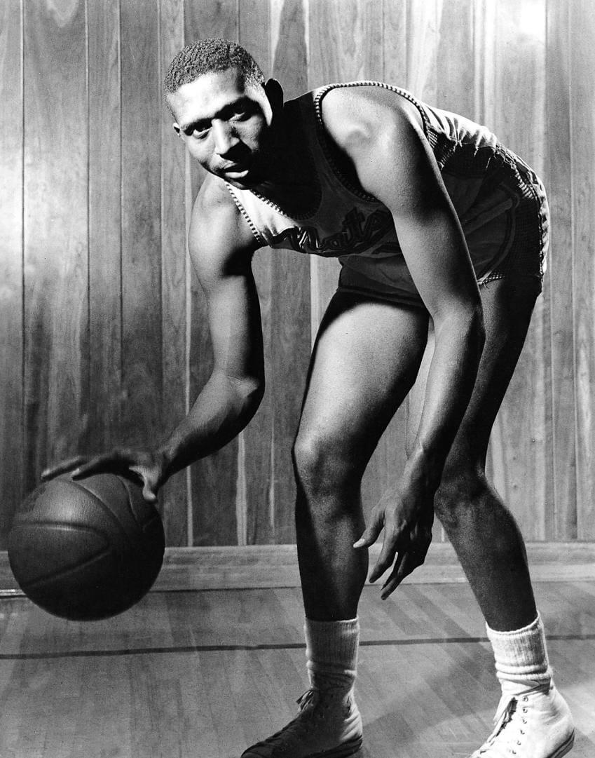 NEW YORK - 1950: Earl Lloyd #11 of the Syracuse Nationals poses for a portrait circa 1950. NOTE TO USER: User expressly acknowledges and agrees that, by downloading and or using this photograph, User is consenting to the terms and conditions of the Getty Images License Agreement. (Photo by NBAE Photos/ NBAE/ Getty Images)