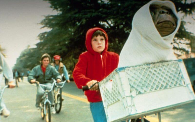 et-the-extra-terrestrial-behind-the-scenes-photo-OLDSKULL-19