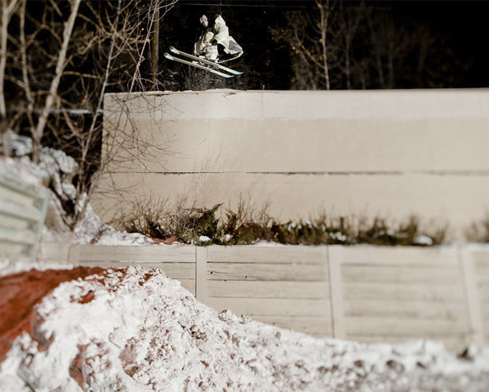 Big jump con skis
