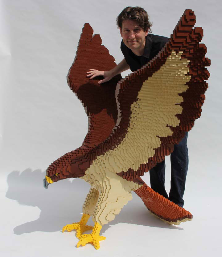 Aguila creada con piezas lego