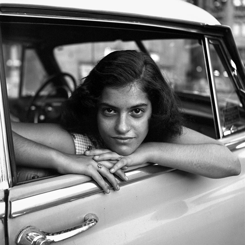 niña en un coche, fotografía de vivian maier