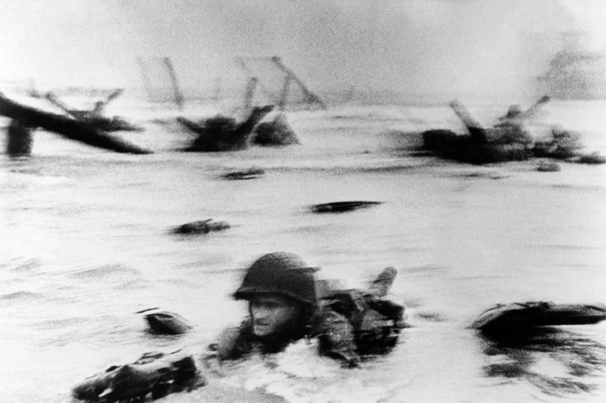 desembarco de normandía fotografía de robert capa