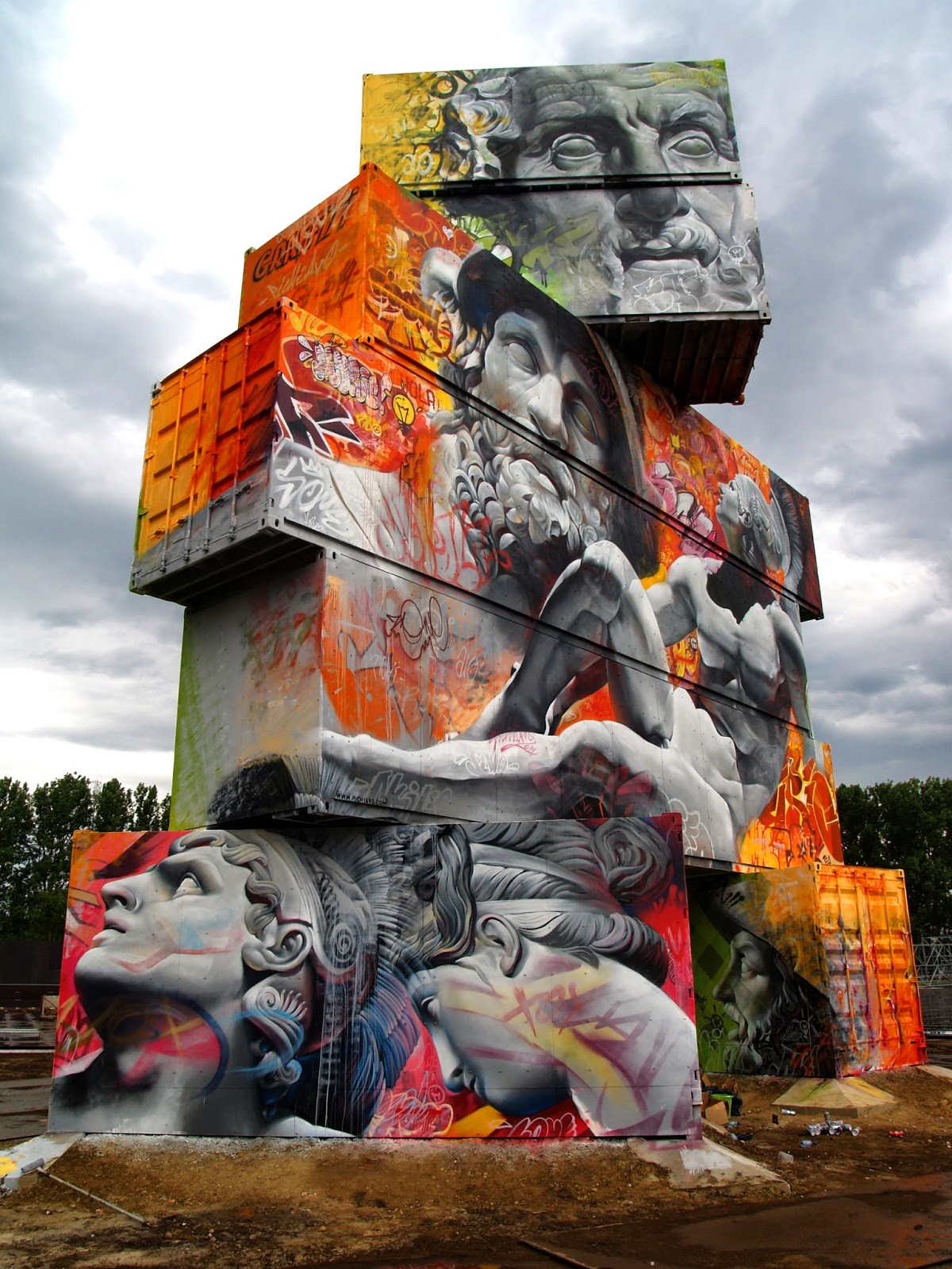 Pichi avo graffiti container