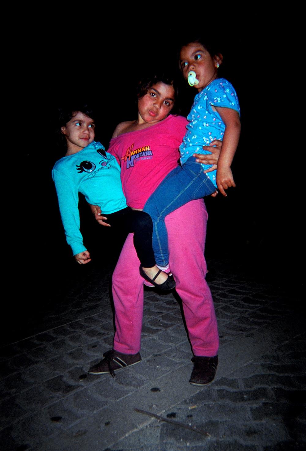 niñas en orcasur