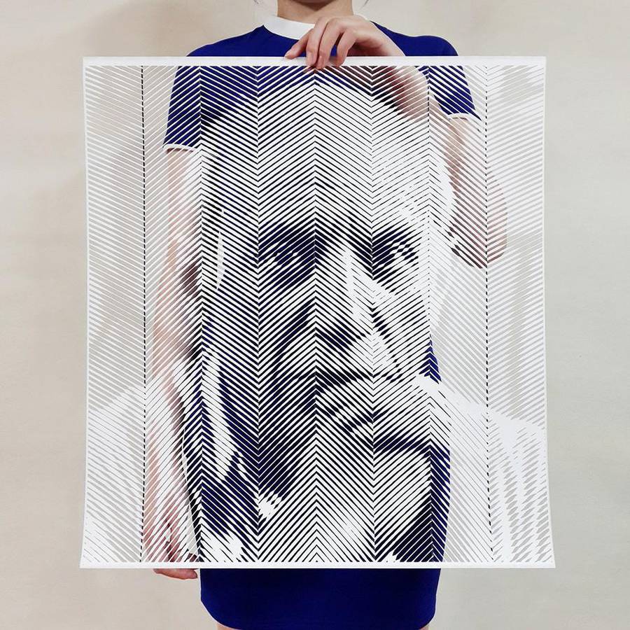 Retrato de pablo picasso con papel cortado