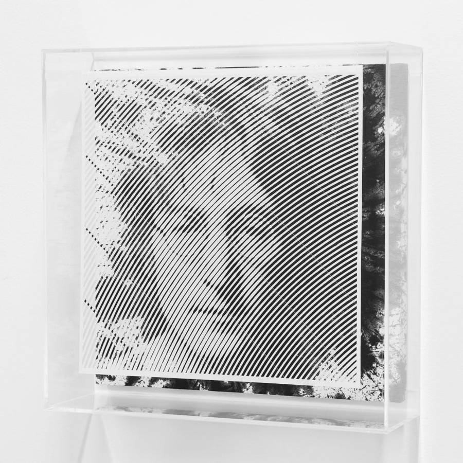 retrato de john lenon hecho con papel cortado
