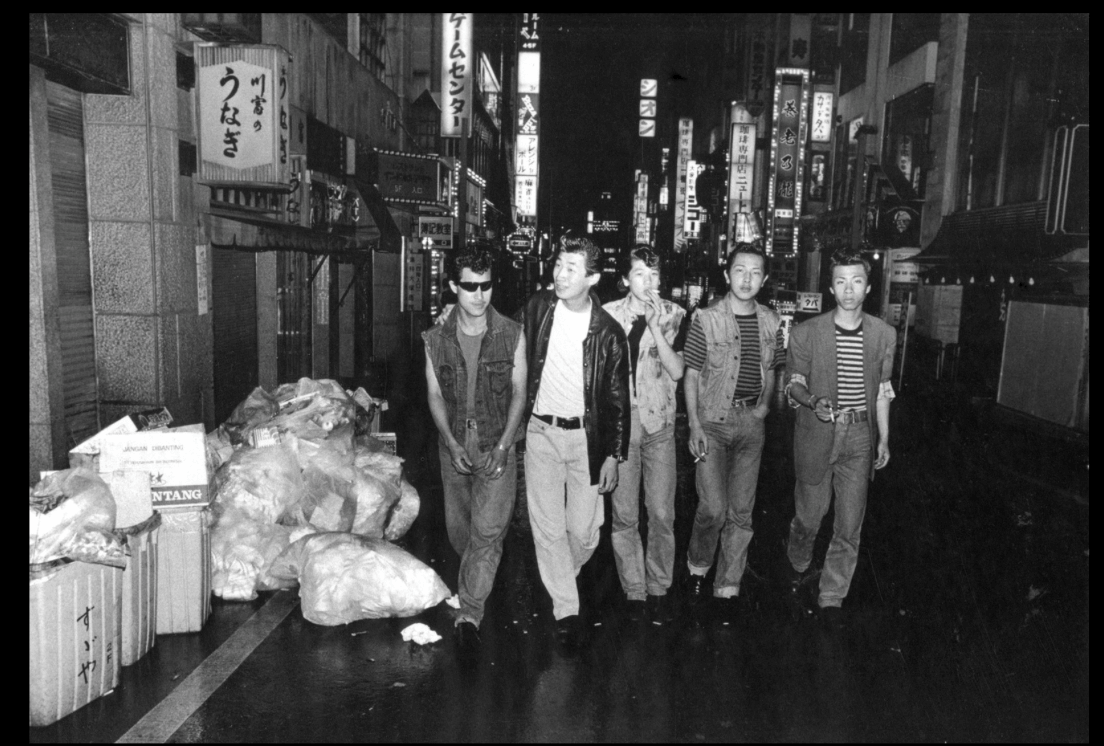 Banda de ganster y yakuzas en kabukicho
