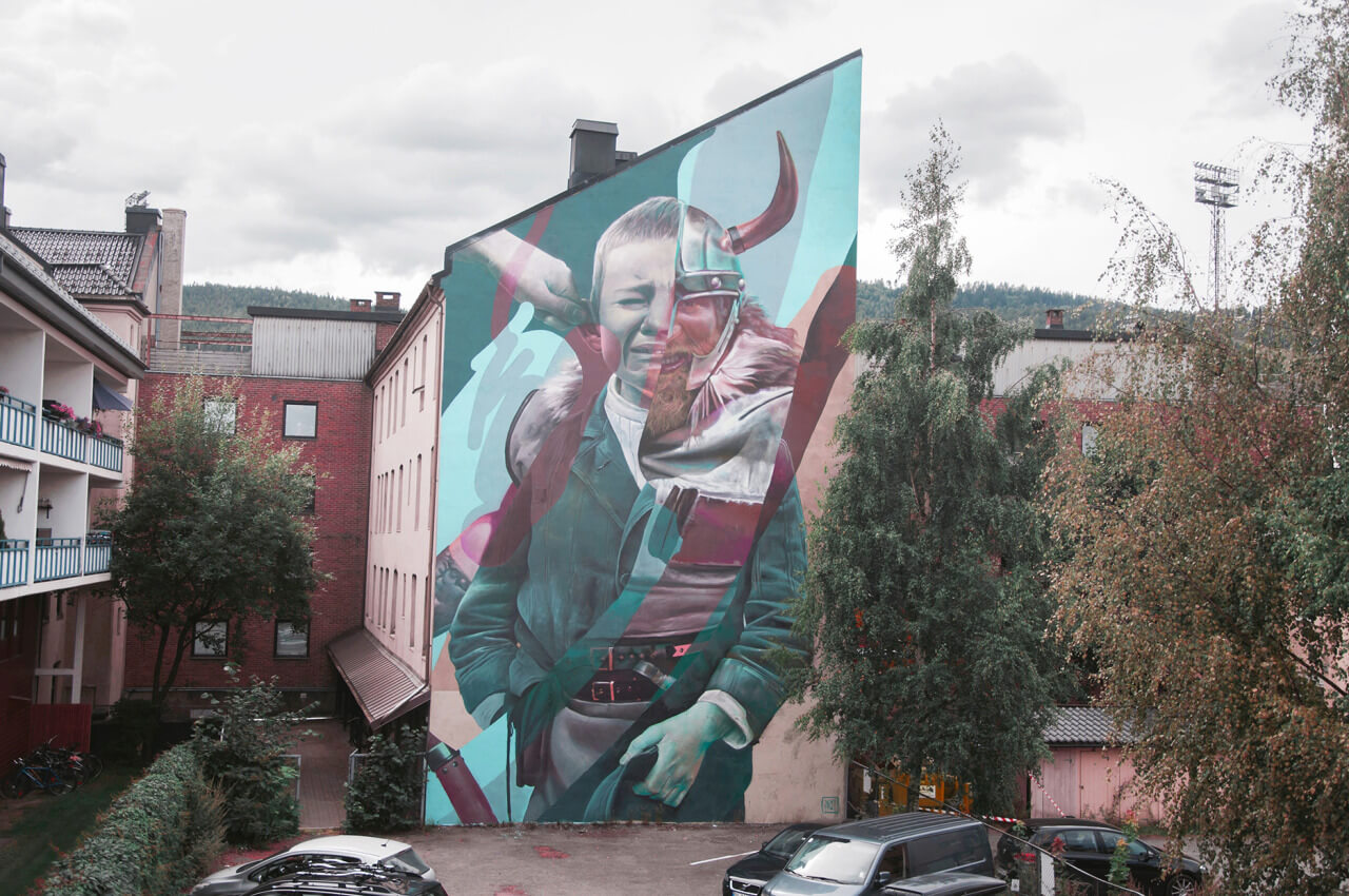 mural de telmo & miel de un niño llorando