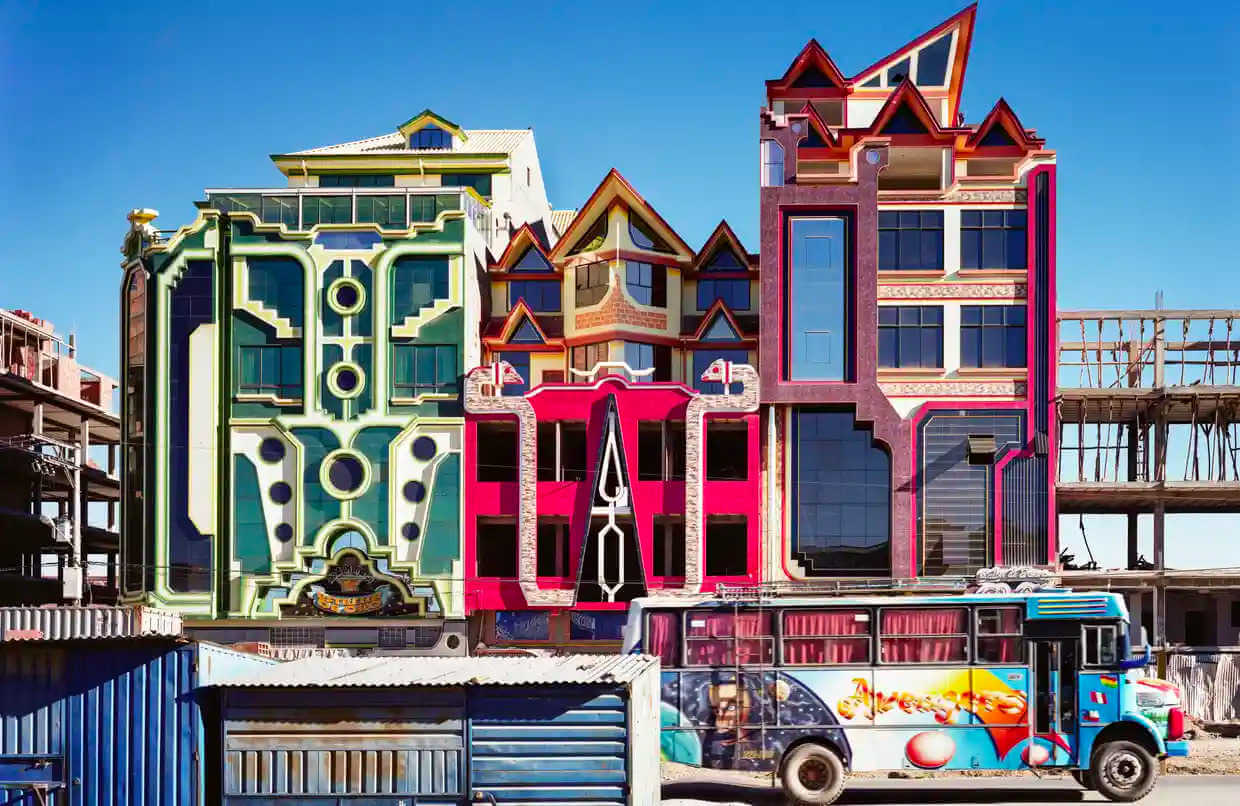 Freddy mamani colorida arquitectura en bolivia