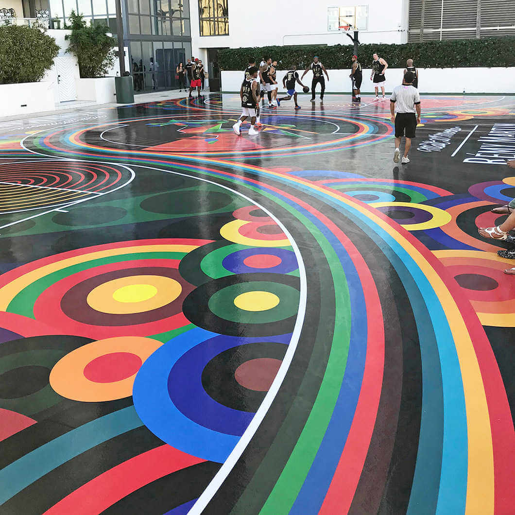 imagen de niños jugando al basket