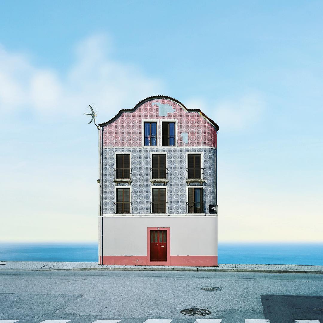 edificio solitario manuel pita