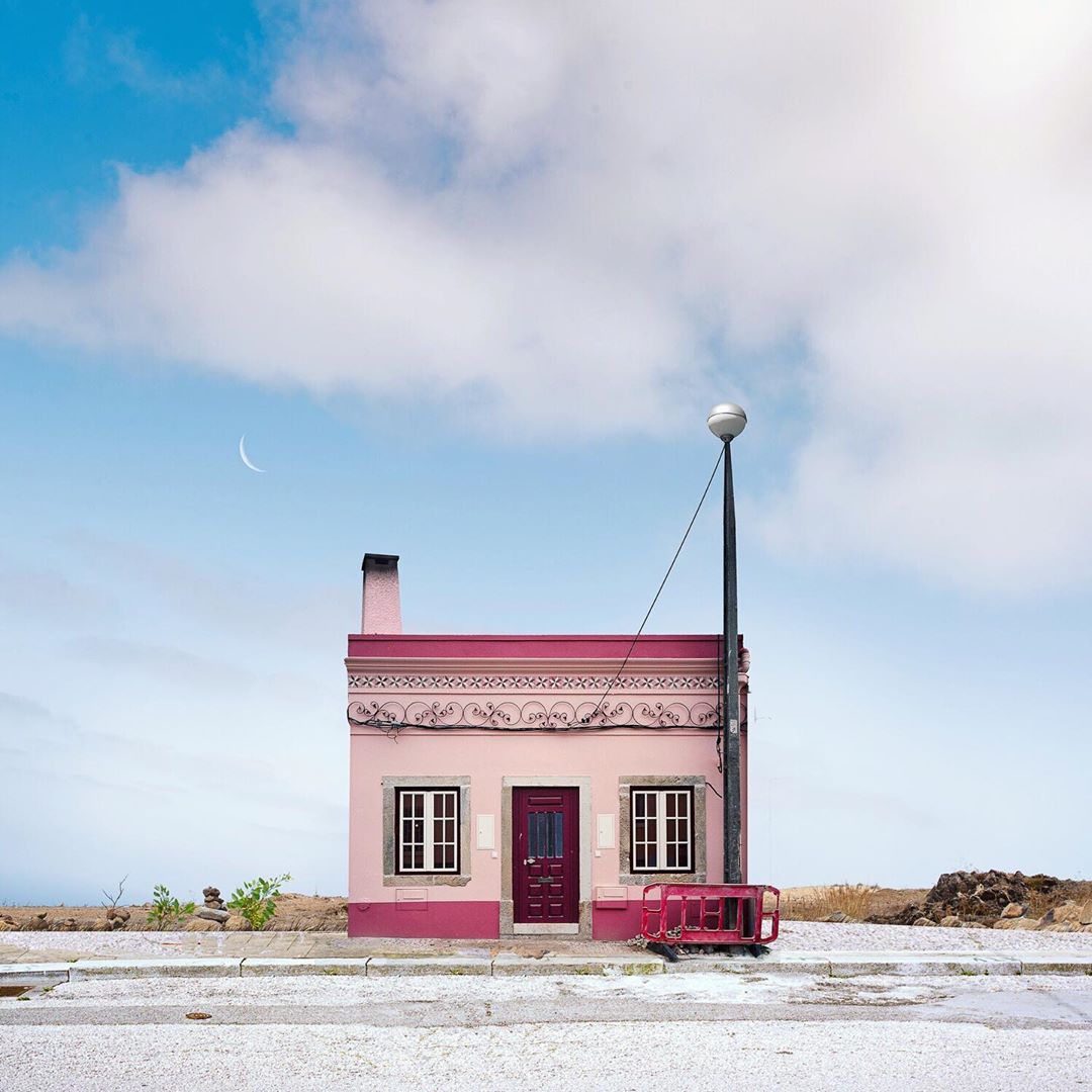 fotografia de casas solitarias