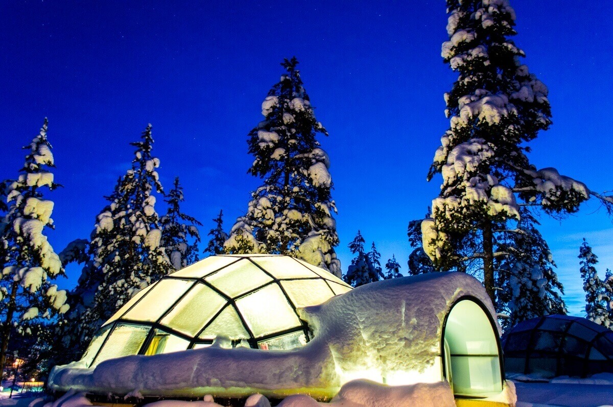 outside Kakslauttanen