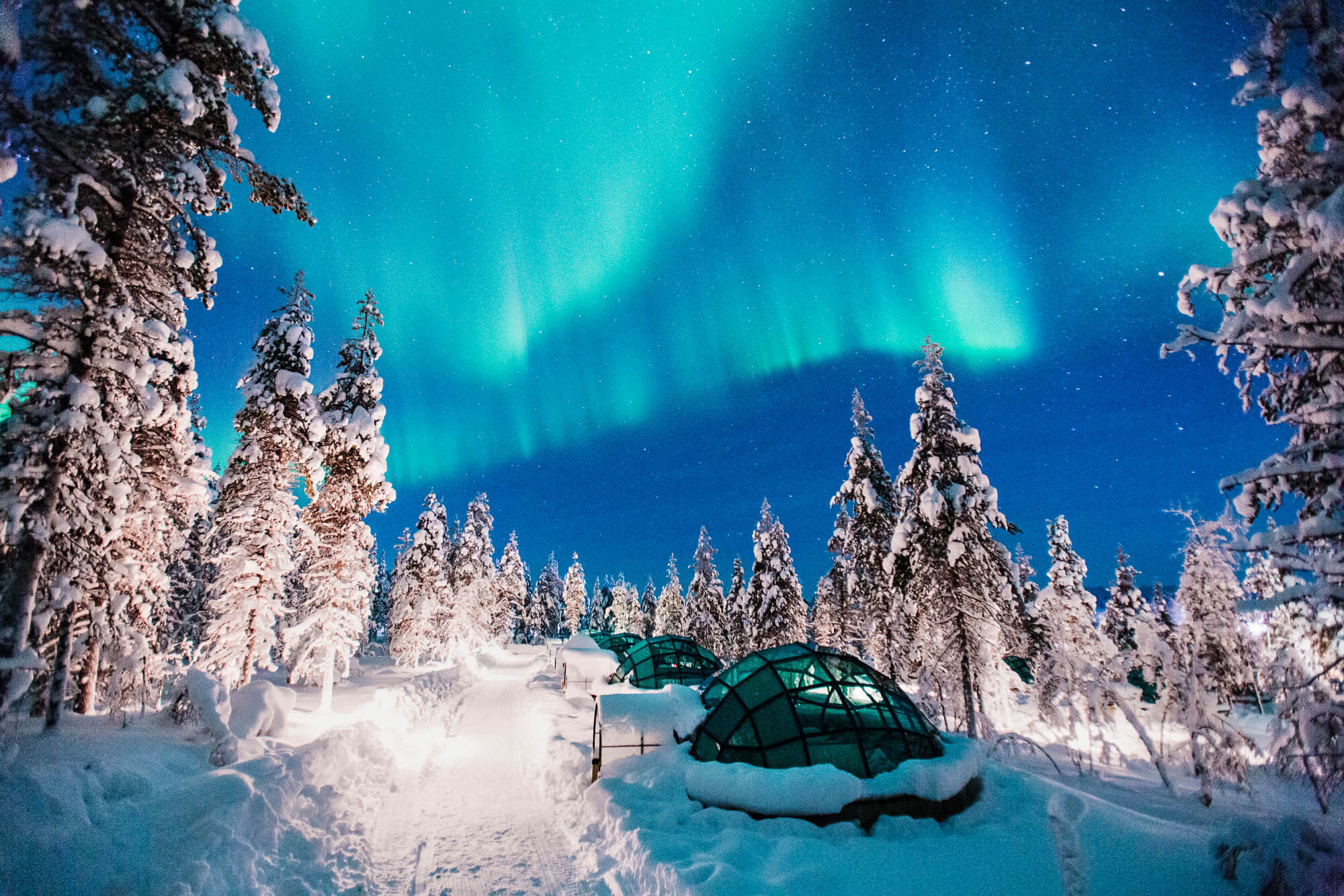 out-Kakslauttanen