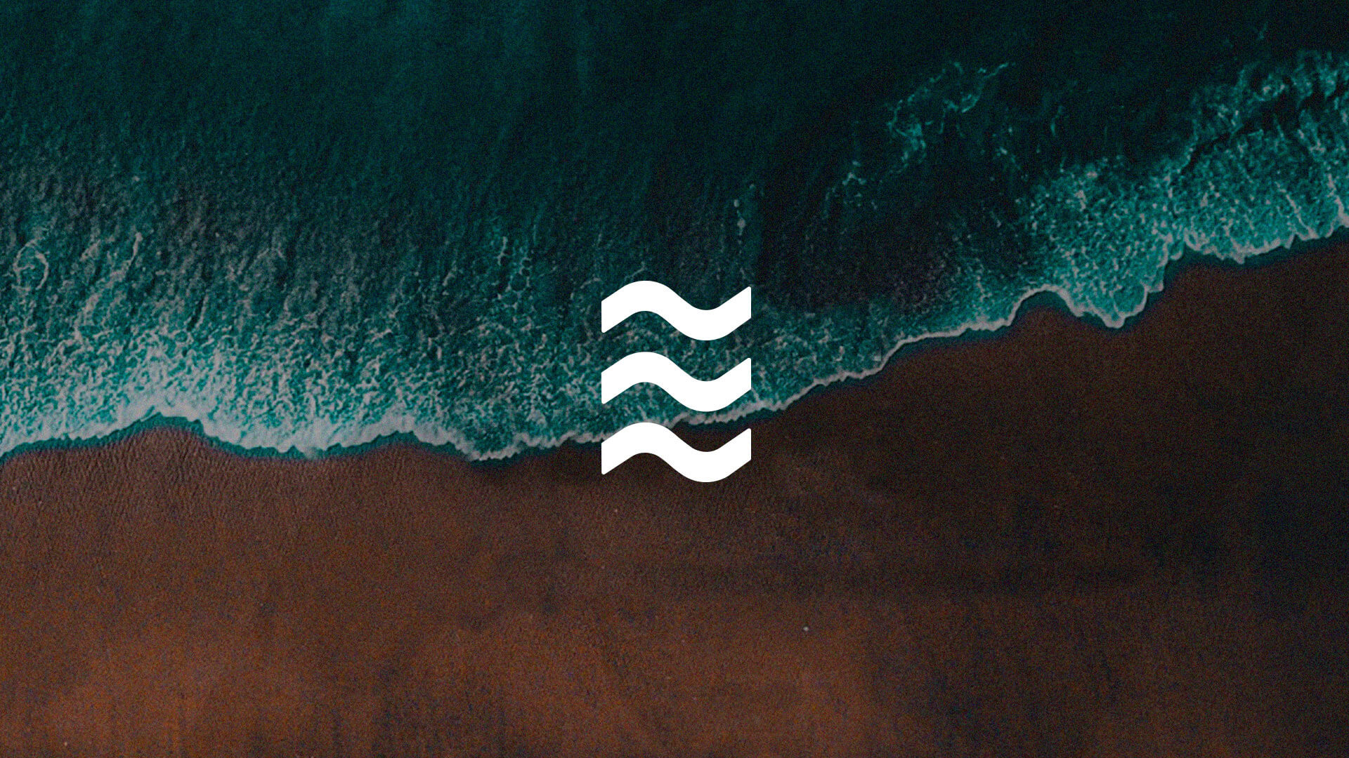 LA INPIRACION VINO DEL MAR Y EL MUNDO DEL SURF BRANDING PAOLO AGOSTINI TEAHUPOO