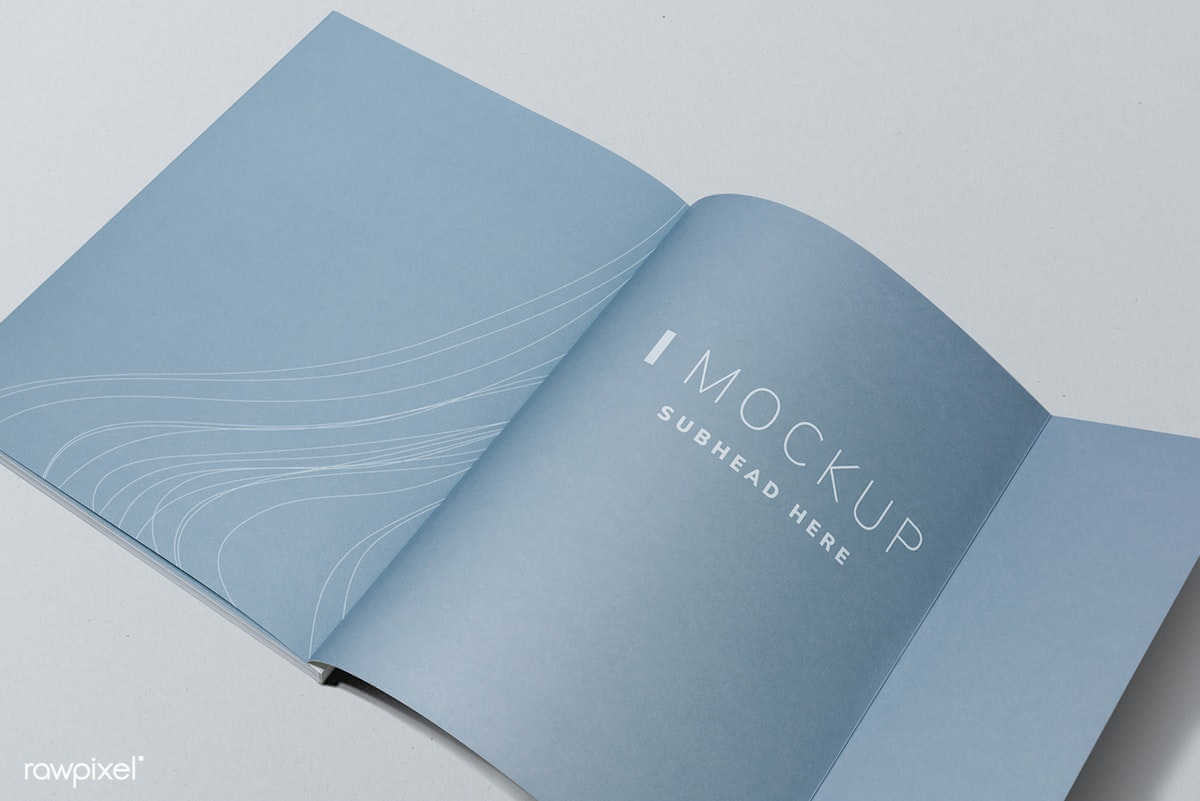 Mockup de revista diseño gráfico