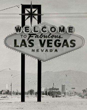 cartel de bienvenido a las vegas en los años 60