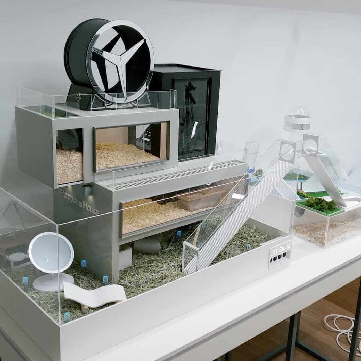 casa de lujo de diseño industrail para hamsters