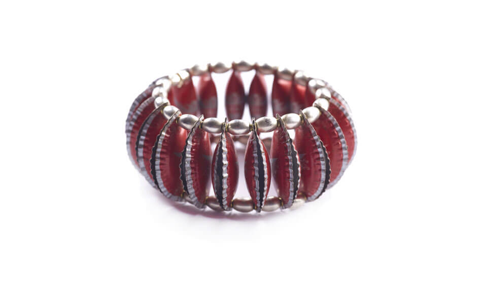 pulsera de tapas