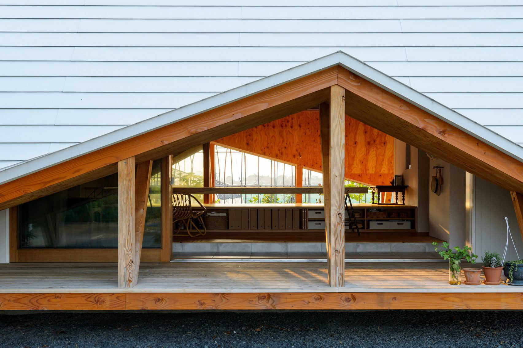 porche de casa haru minimalista