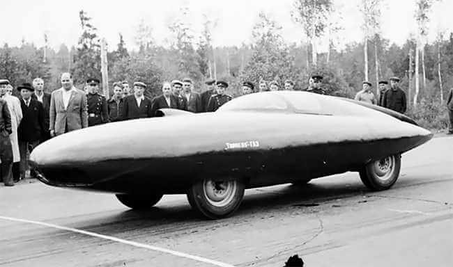 coche ruso GAZ TR Arrow (1954)